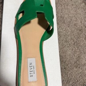 Steve Madden Green Open-Toe Slide Sandals